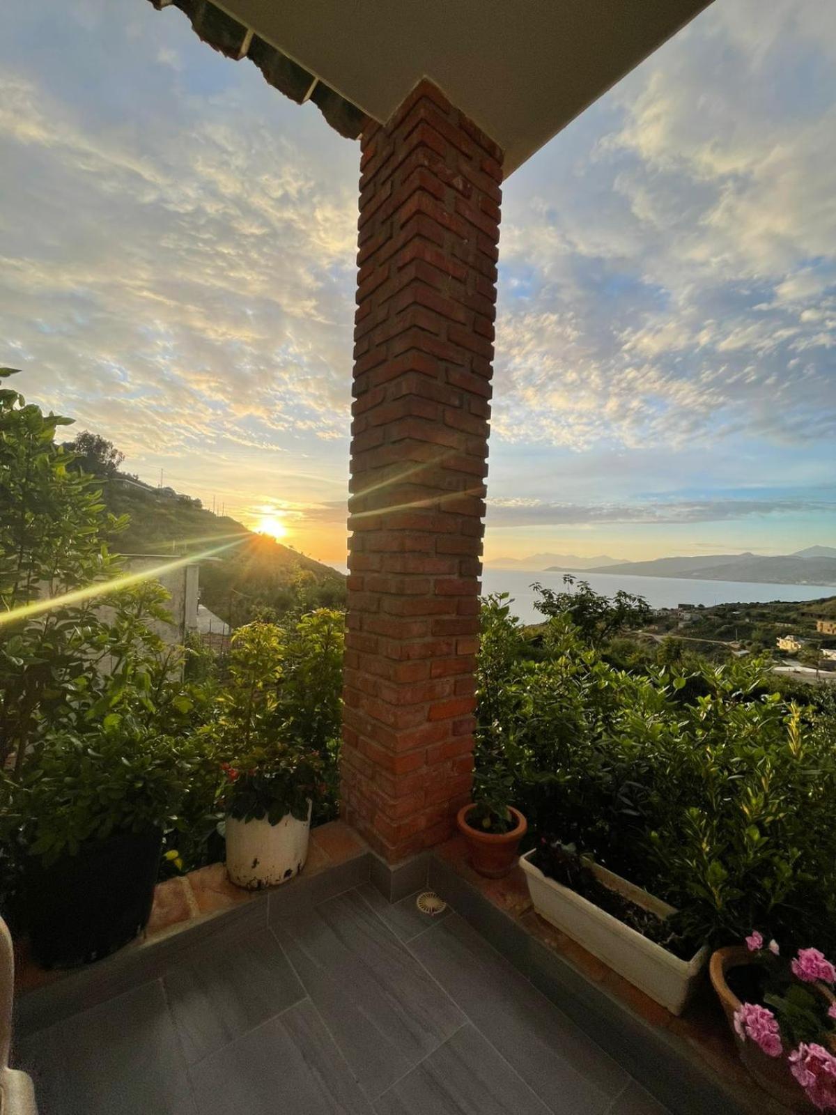 Grand Seaview Appartamento Ksamil
