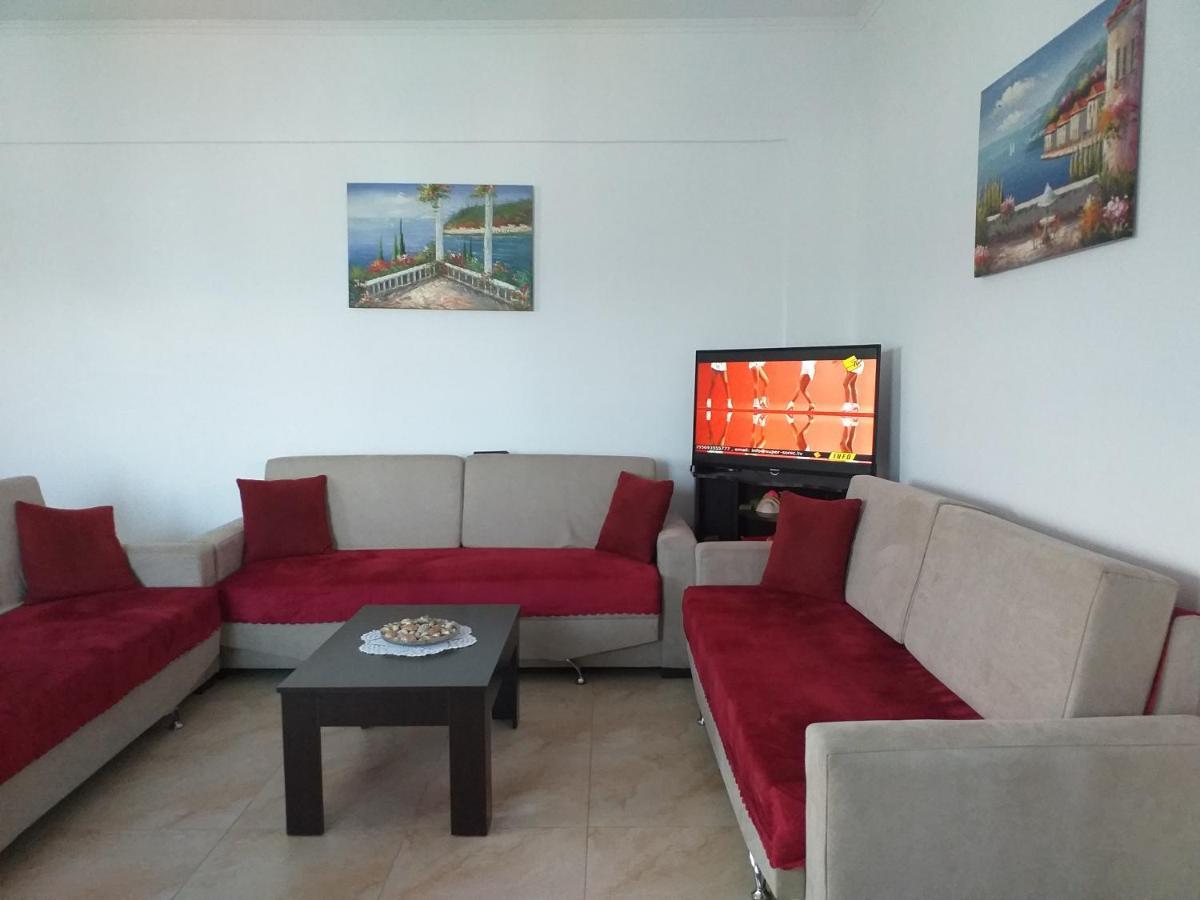Grand Seaview Апартаменти Ксаміл
